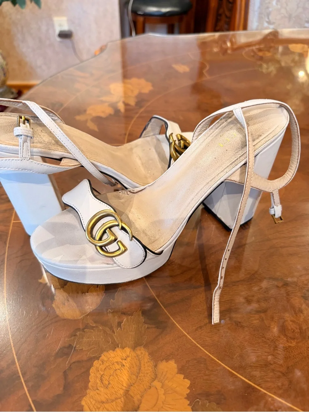 Gucci Cream Leather Block Heel Sandals with Gold Double G Sz 9.5